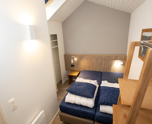 House | 2 bedrooms, individually furnished - Serene Apartment in Nature (Parc Hosingen)
