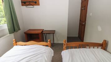 3 bedrooms, WiFi (free), individually decorated, individually furnished