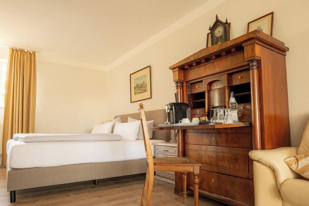 Double Room, Garden View, Garden Area | Laptop workspace, WiFi (free)