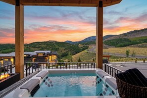 Outdoor spa tub - Sauna + 2 Hot Tubs + Theater | Near Jordanelle + Deer Valley | Reel & Ridge (Heber City)