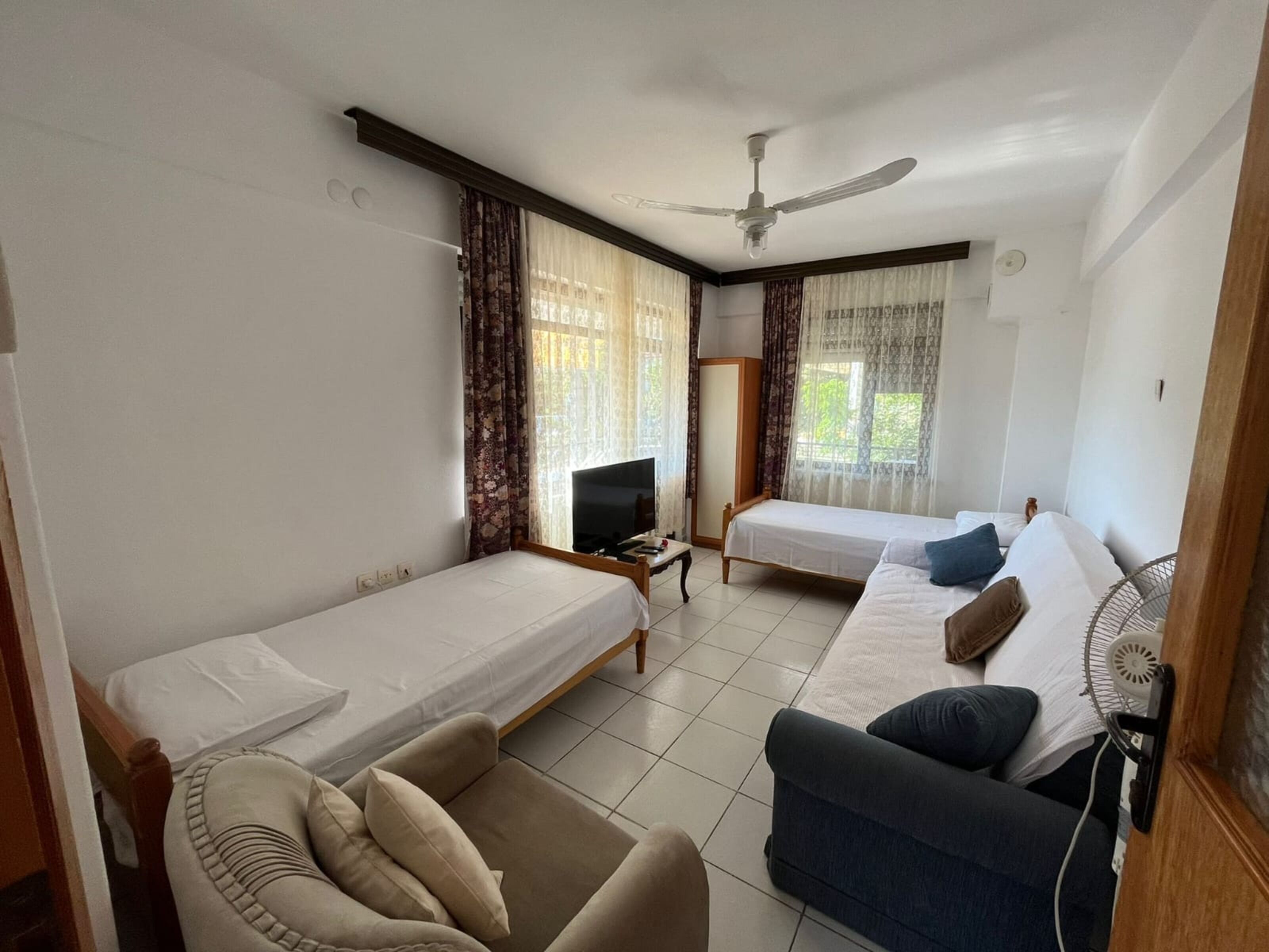 Condo, Balcony