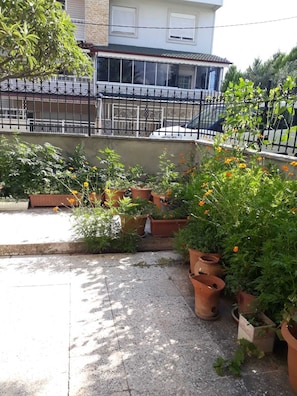Standard Condo, Balcony | Property grounds