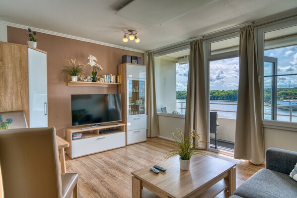 Living area - Vrbo Property (Heiligenhafen)
