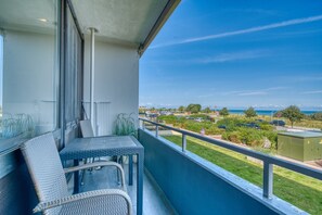 Outdoor dining - Vrbo Property (Heiligenhafen)