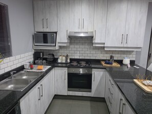 Private kitchen - The woods at Eleven (White River)