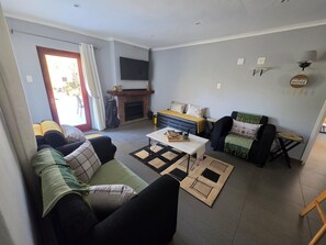 Living area - The woods at Eleven (White River)