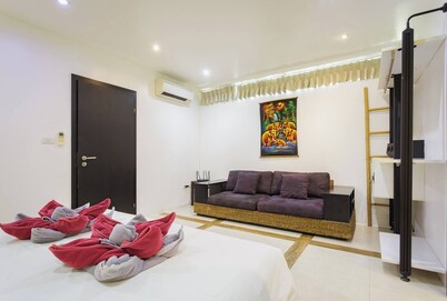 Beach Villa 21D Blue Haven Bay Resort - 4 Rooms