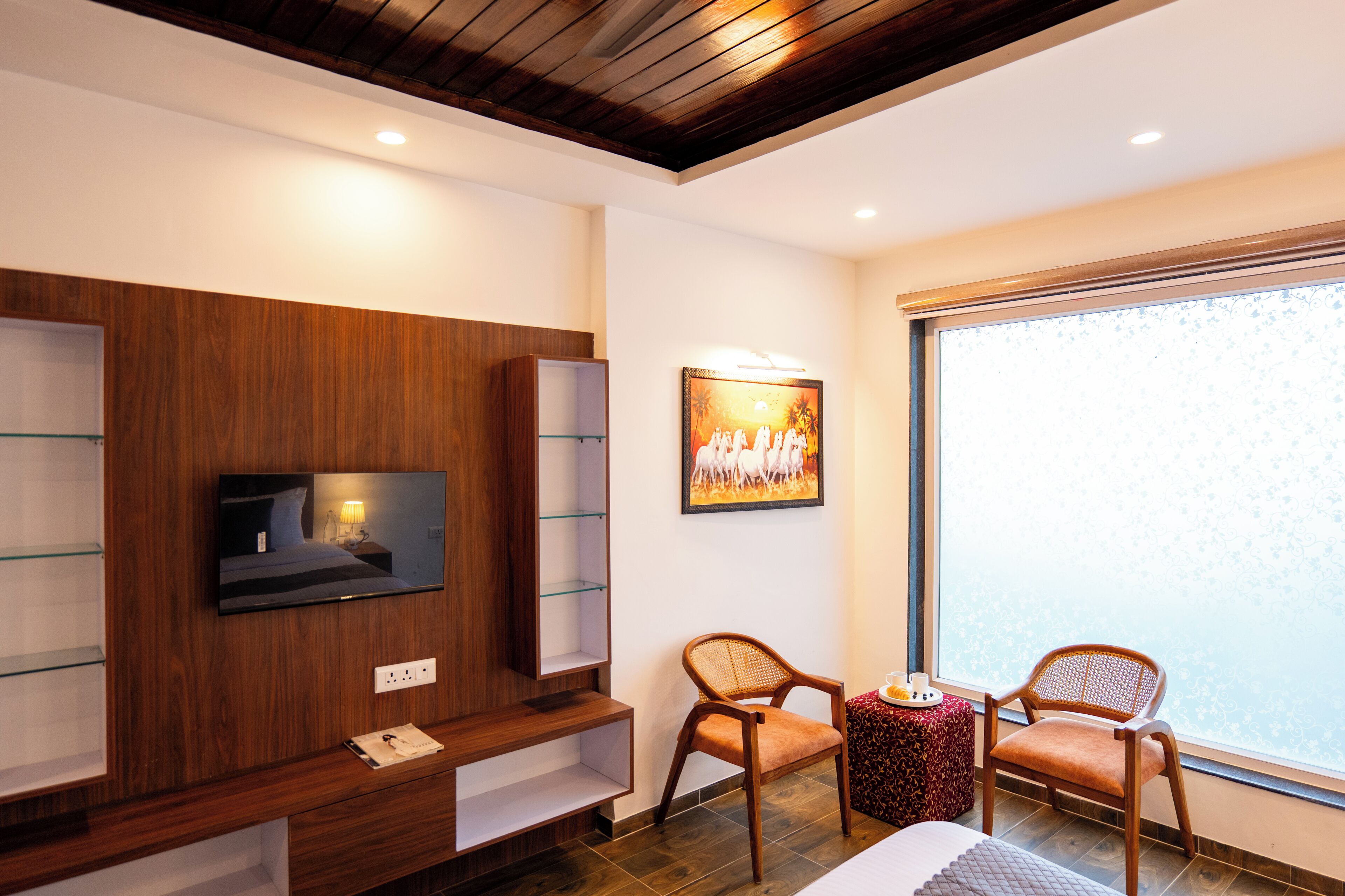 Deluxe Villa, Hill View | Iron/ironing board, WiFi (free)