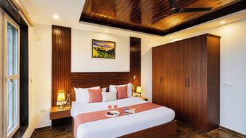 Deluxe Villa, Hill View | Iron/ironing board, free WiFi
