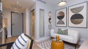 Living area - Tranquil Foreshore Studio Fully Equipped & Central (Cape Town)