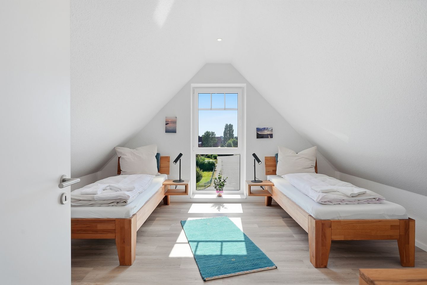 2 bedrooms