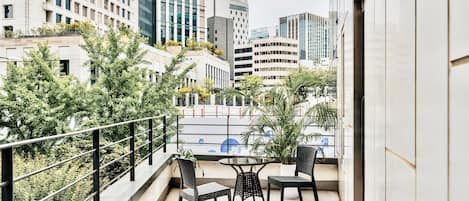 Signature Quadruple Room, Terrace, City View | Terrace/patio