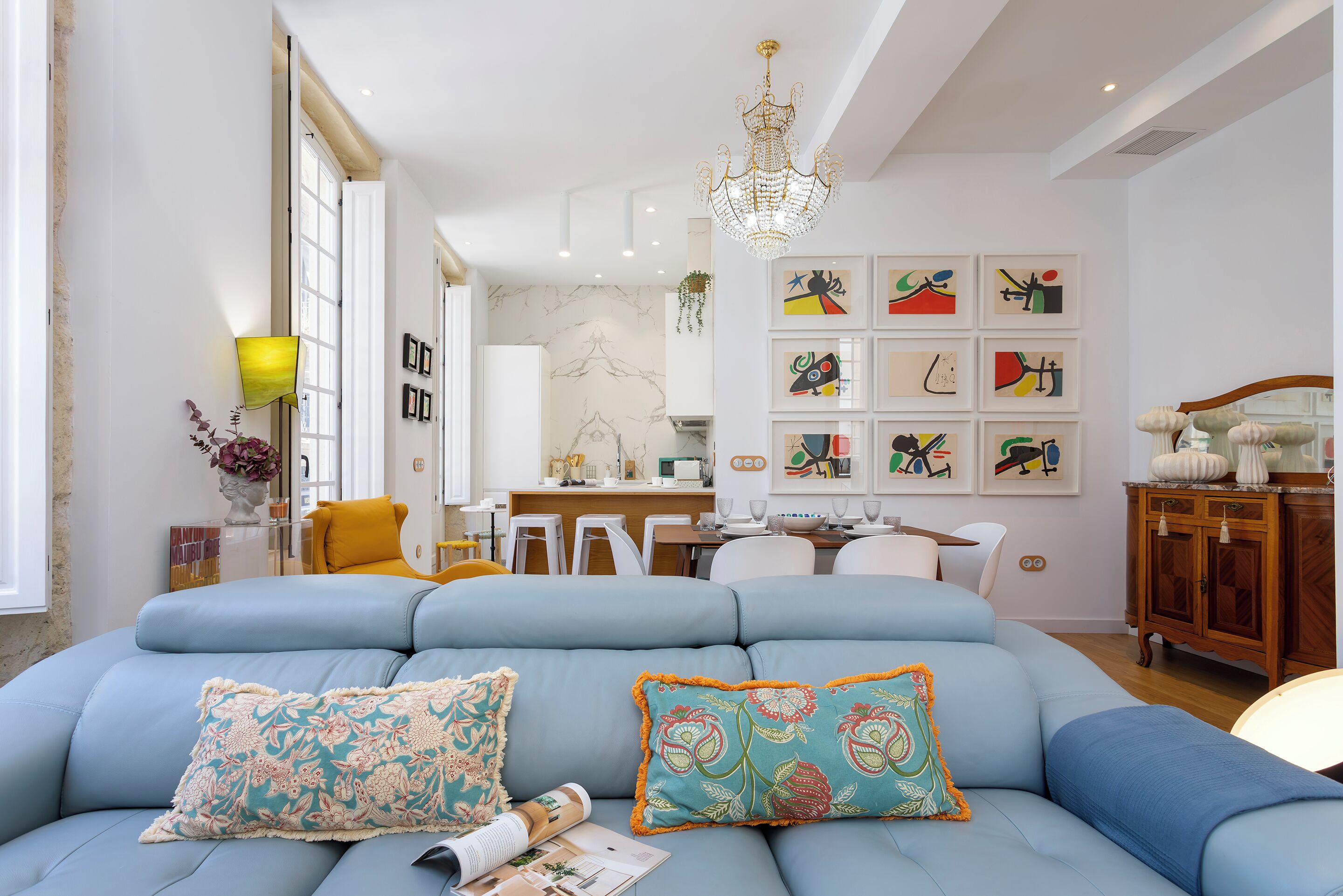 Apartment (2 Bedrooms) | Living area | 52-inch Smart TV with digital channels