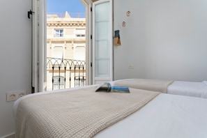 Apartamento (2 Bedrooms) | 2 quartos, ferros/tábuas de passar roupa, berços grátis