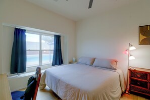 Room - Extended Desert Pool House! Home Outside ABQ (Rio Rancho)