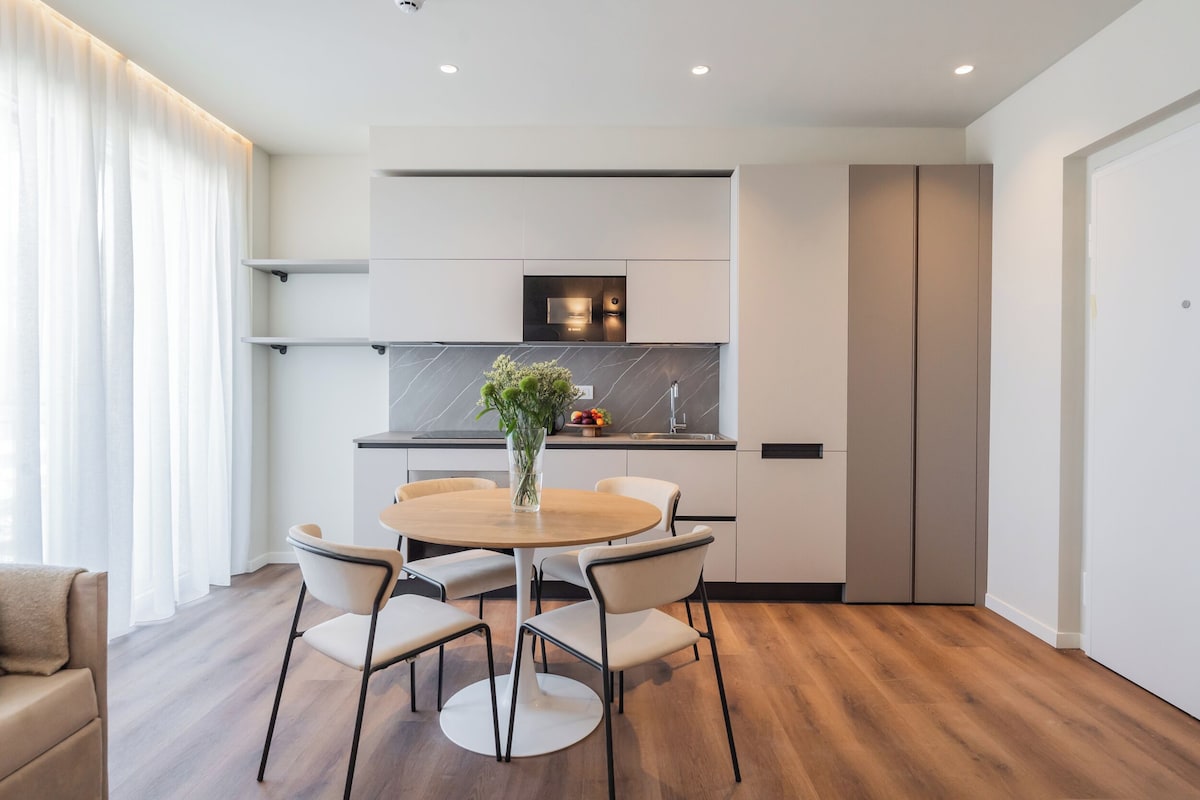 Apartment, Balcony, Mountain View | Private kitchen