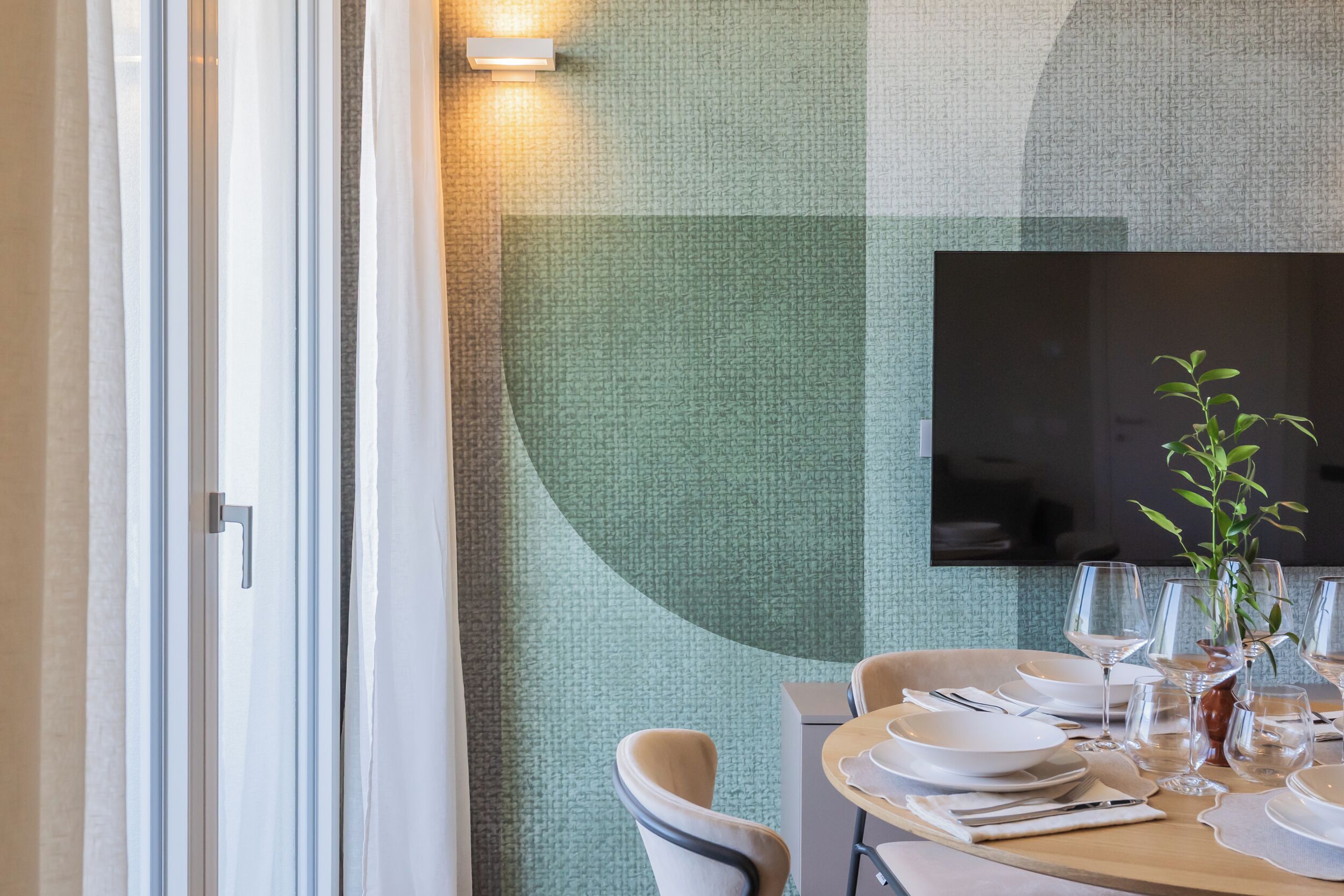 Apartment, 2 Bedrooms, Balcony, Mountain View | Living area | 32-inch TV with cable channels