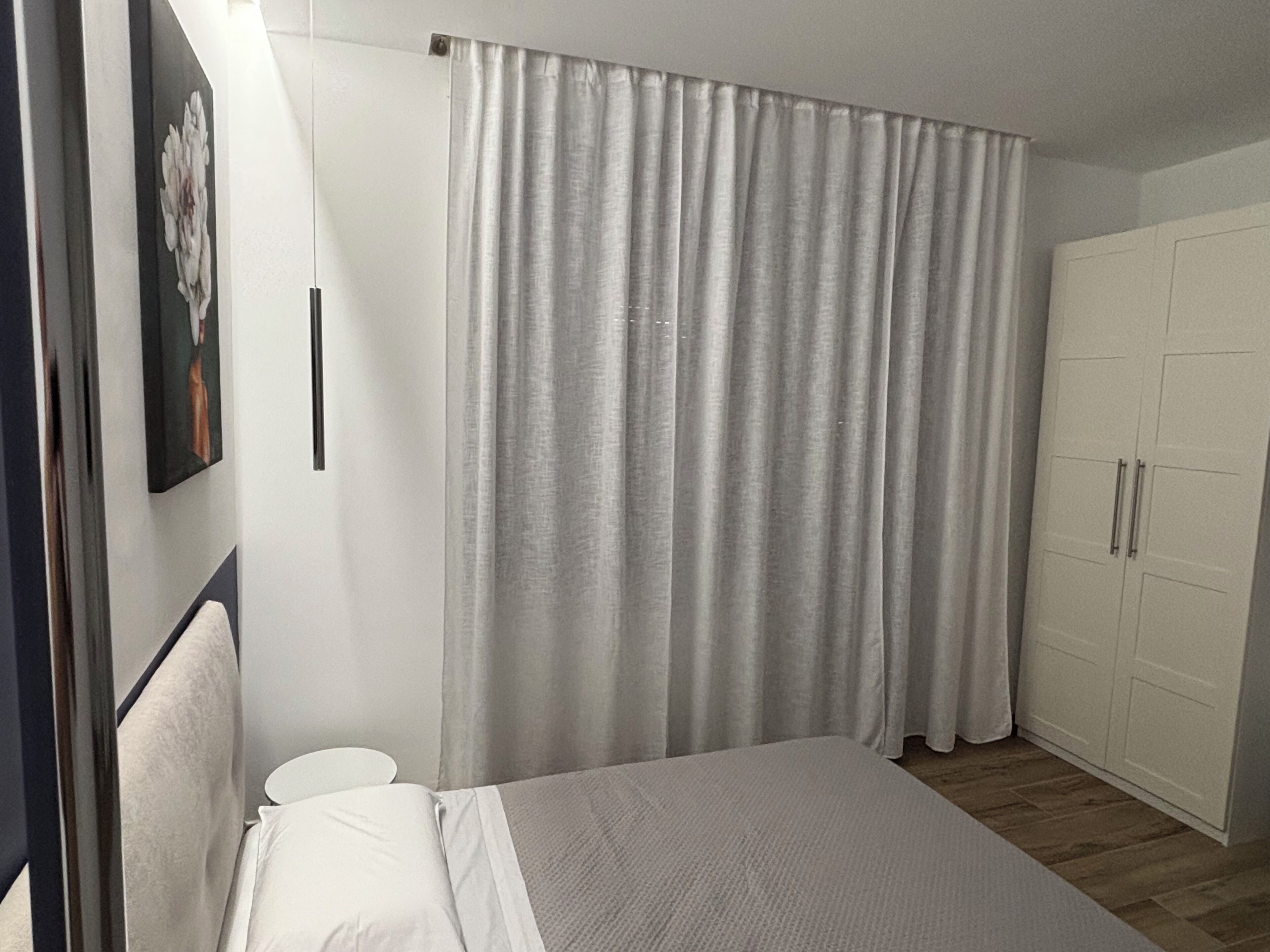 Habitación cuádruple familiar, no fumadores, balcón | Minibar, cortinas opacas, sistema de insonorización y wifi gratis
