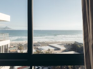 Interior - Infinity 2BR Seaside Stay - Steps from Blouberg Beach (Cape Town)