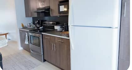 Cozy house in luxurious Bridgewater area.
