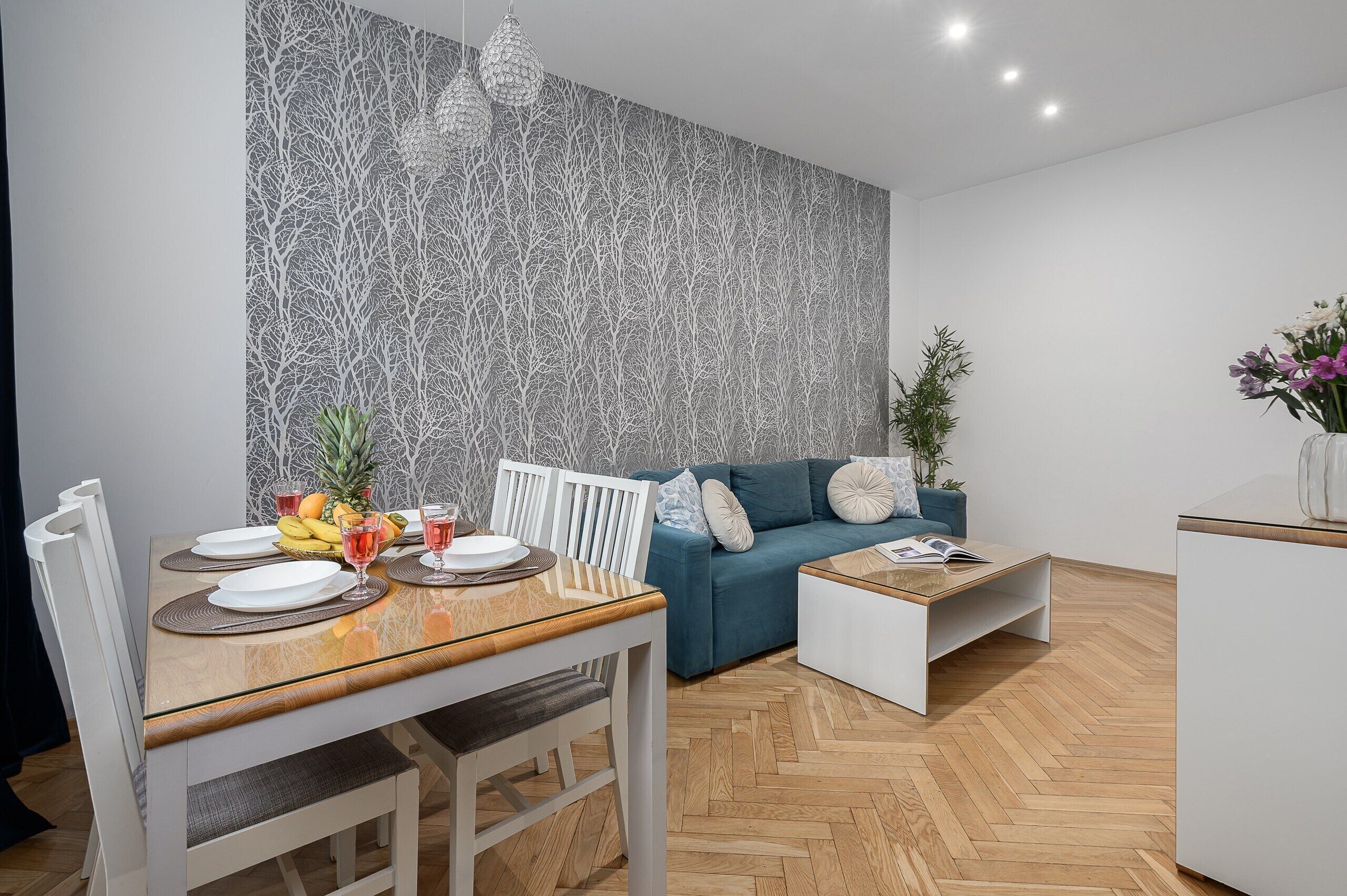Classic Apartment, Balcony, City View | Living area