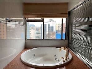 Double Room | Bahagian dalam