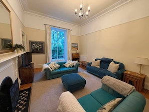 Living area - The Edinburgh Hamilton Residence 4 Sleeps (EDINBURGH)