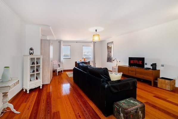 Living area - Prime Alfama Apartment with Tagus River Views (Lisbon)