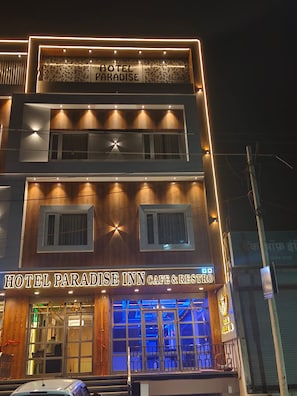 Ngoại thất