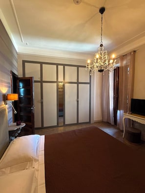 Room - Vrbo Property (Montefalco)