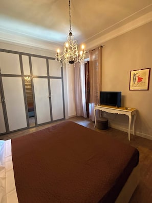 Room - Vrbo Property (Montefalco)