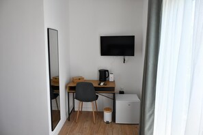 Habitació doble Deluxe, pati, vistes al jardí | Interior
