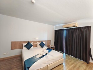 Superior Double or Twin Room, Pool View | Laptop workspace, free WiFi - BANGKOK EASTERN HOTEL (BANG BO)