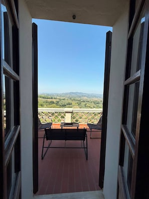 Terrace/patio - Vrbo Property (Montefalco)