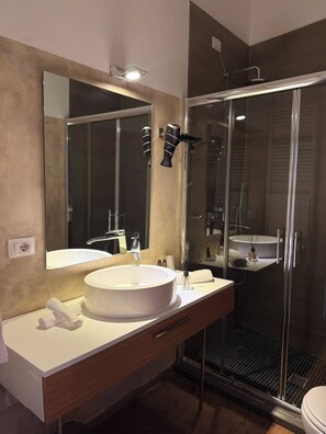 Bathroom - Vrbo Property (Montefalco)