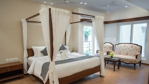 Suite, Balcony | In-room safe, WiFi (free) - Suite 16 (Hyderabad)