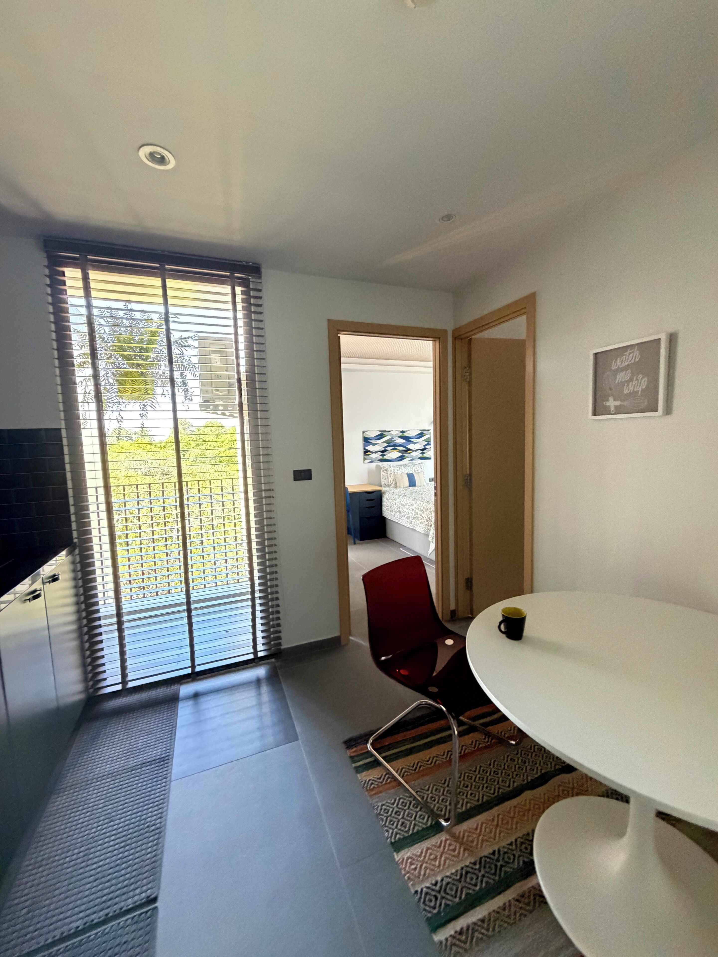 Family 2 Studio Suite with Kitchenette | Interior