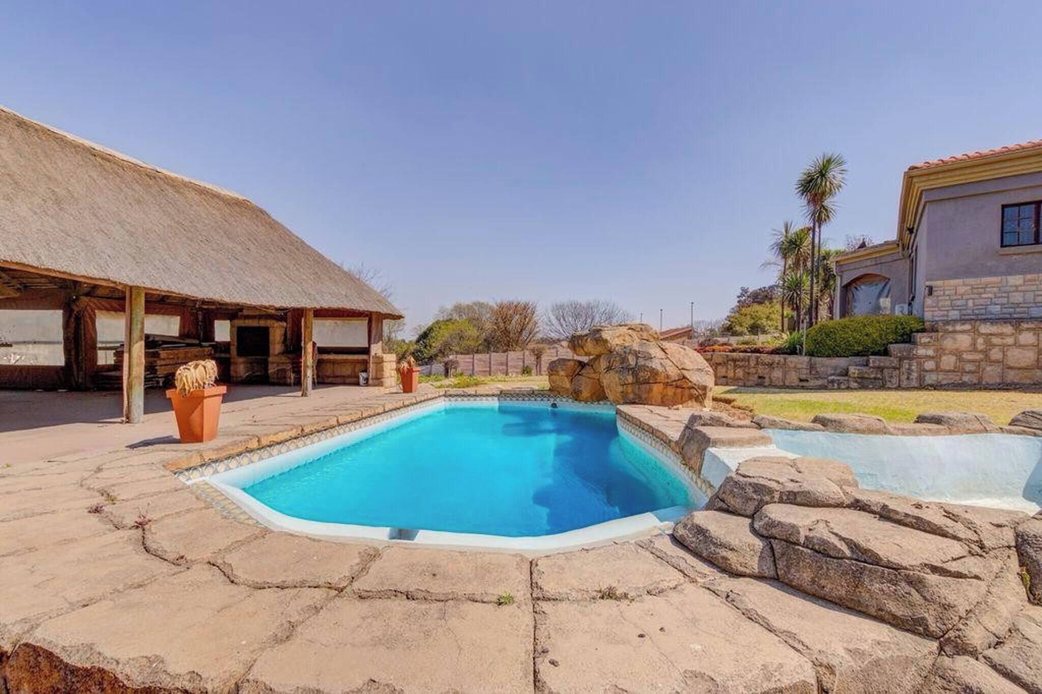 House, 4 Bedrooms, Patio | Pool