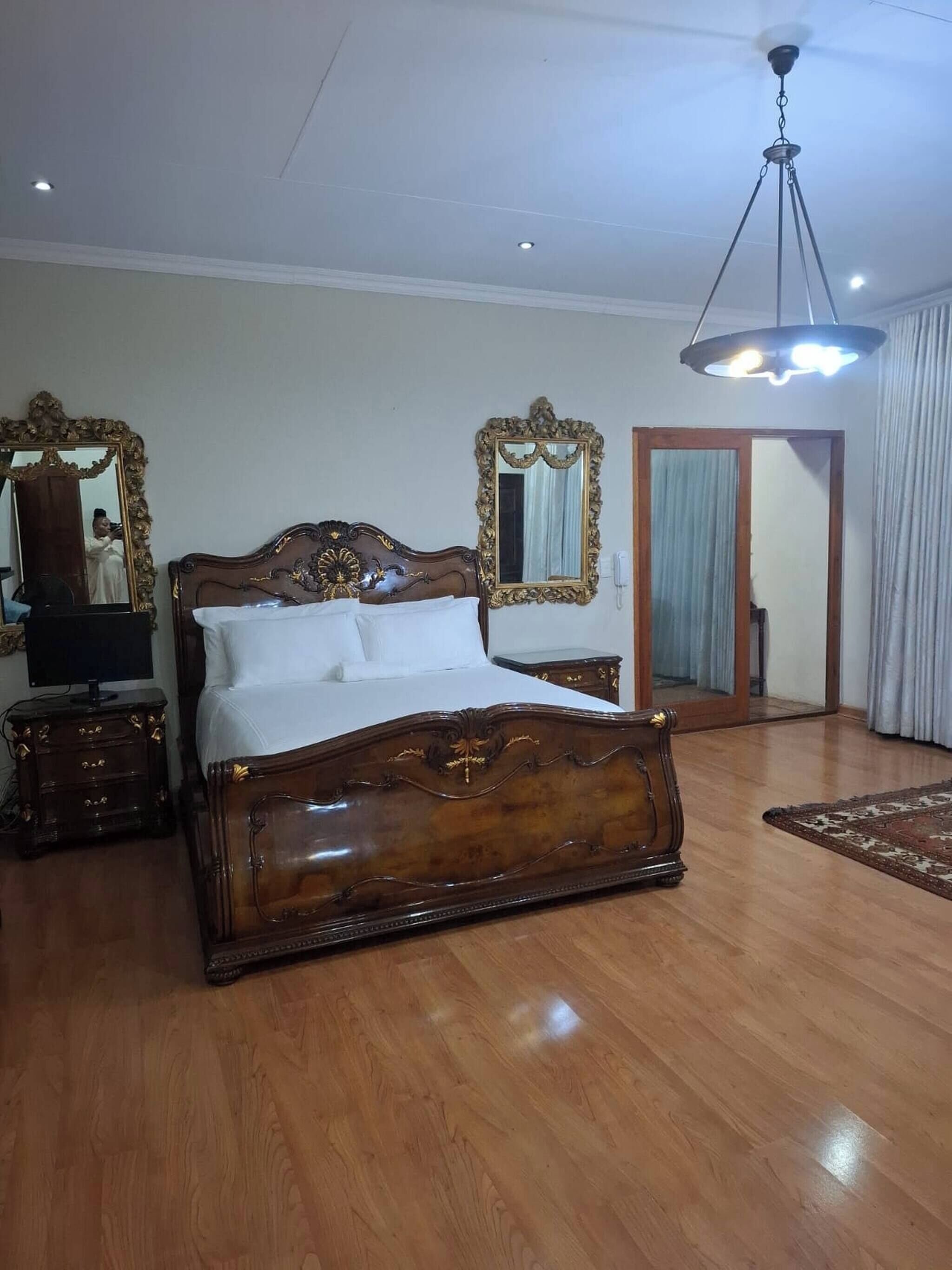 4 bedrooms