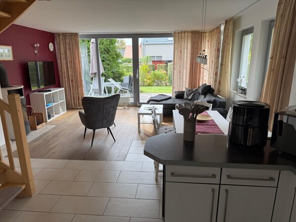 Living area - Modern holiday home Savannah-Blue with terrace and enclosed garden in Börgerende (Börgerende)