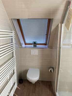 Bathroom - Modern holiday home Savannah-Blue with terrace and enclosed garden in Börgerende (Börgerende)