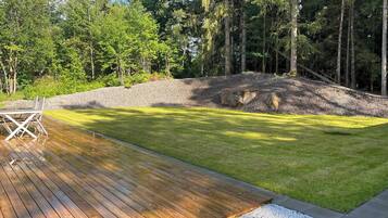 House, 3 Bedrooms, Accessible, Patio | Property grounds