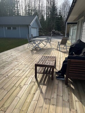 Terrace/patio - Skeenhuset Near the Lake (Annerstad)