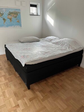 3 bedrooms - Skeenhuset Near the Lake (Annerstad)