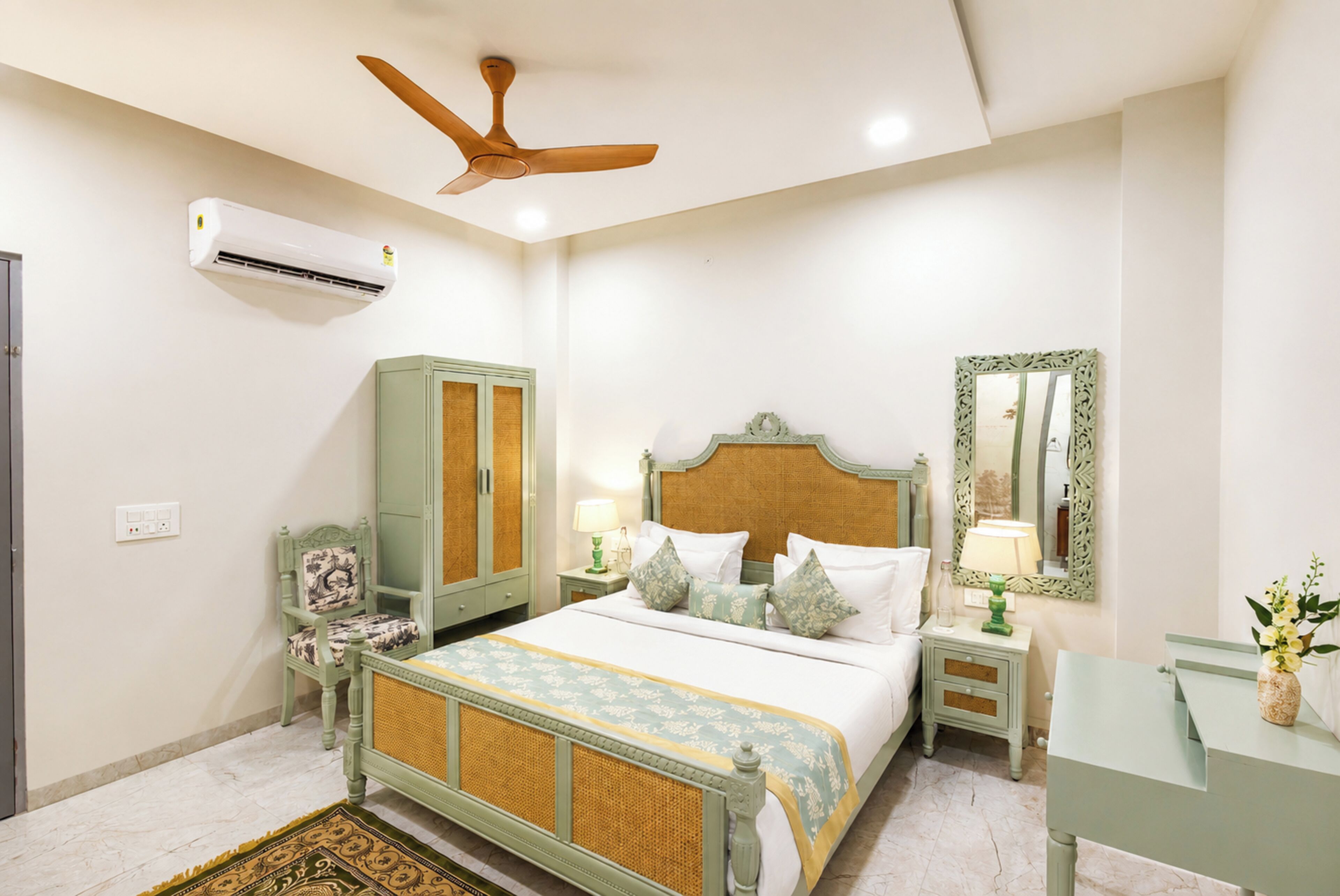 Deluxe Villa | Iron/ironing board, WiFi (free)