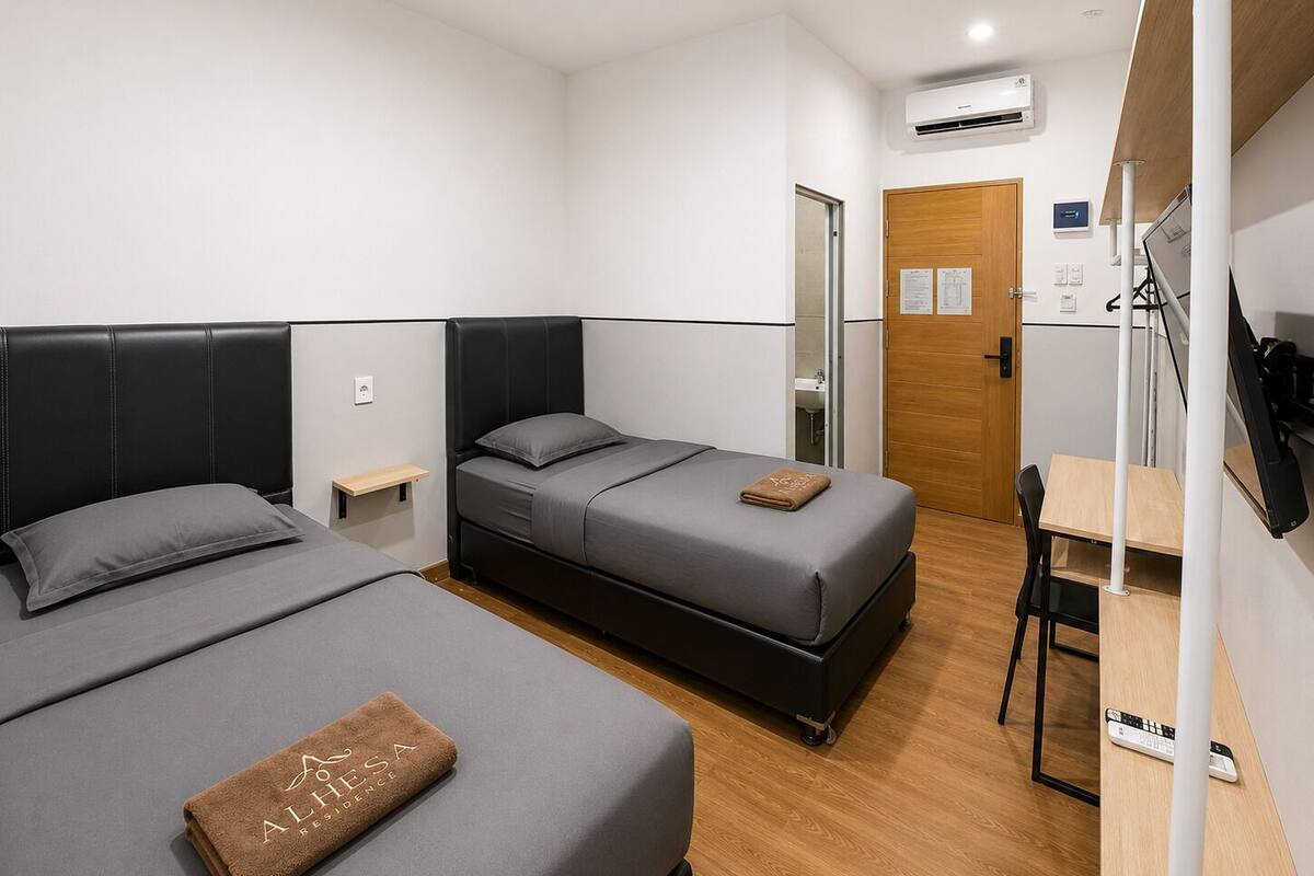 Deluxe Twin Room | Desk, laptop workspace, WiFi (free)