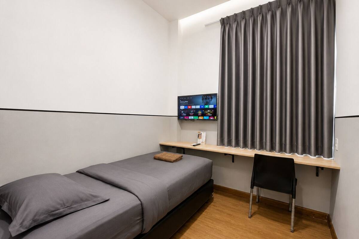 Standard Single Room | Desk, laptop workspace, WiFi (free)