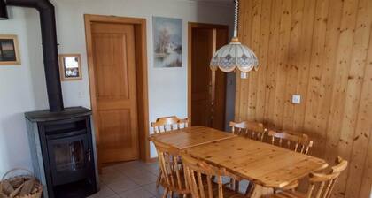 Chalet Silberdistel Appartement/Fewo, Dusche, WC 6-Bettwohnung by Interhome