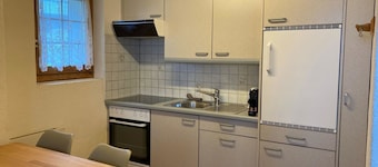 Chalet Gerbera Appartement/Fewo, Bad, WC 5-Bettwohnung by Interhome