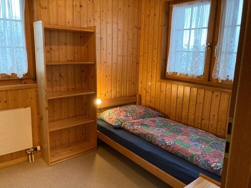Chalet Gerbera Appartement/Fewo, Bad, WC 5-Bettwohnung by Interhome